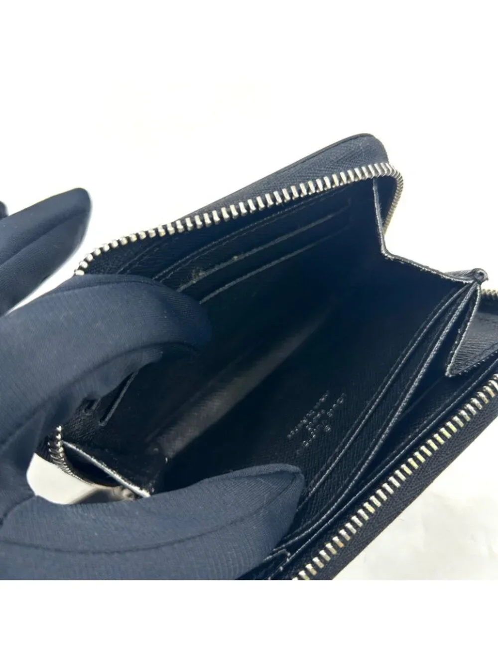 Louis Vuitton Zippy Coin Purse Epi Noir Leather Black Case Silver